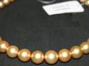 Filo di ottima qualità composto da perle "gold", di provenienza indonesiana, a scalare da 13,5 a 11,5 mm. <br />